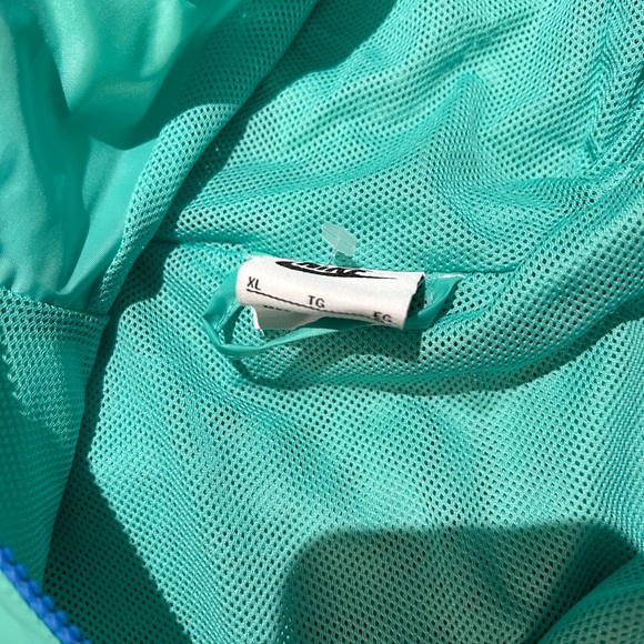 Nike Mens Sportswear Windrunner Hooded Jacket Mint / Blue DA0001-436 Size XL - Picture 4 of 5